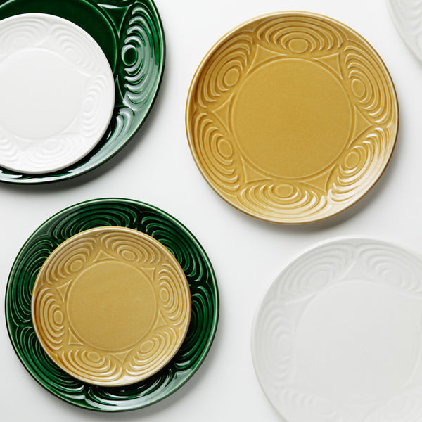 Assiettes japonaises pour un diner design-chic